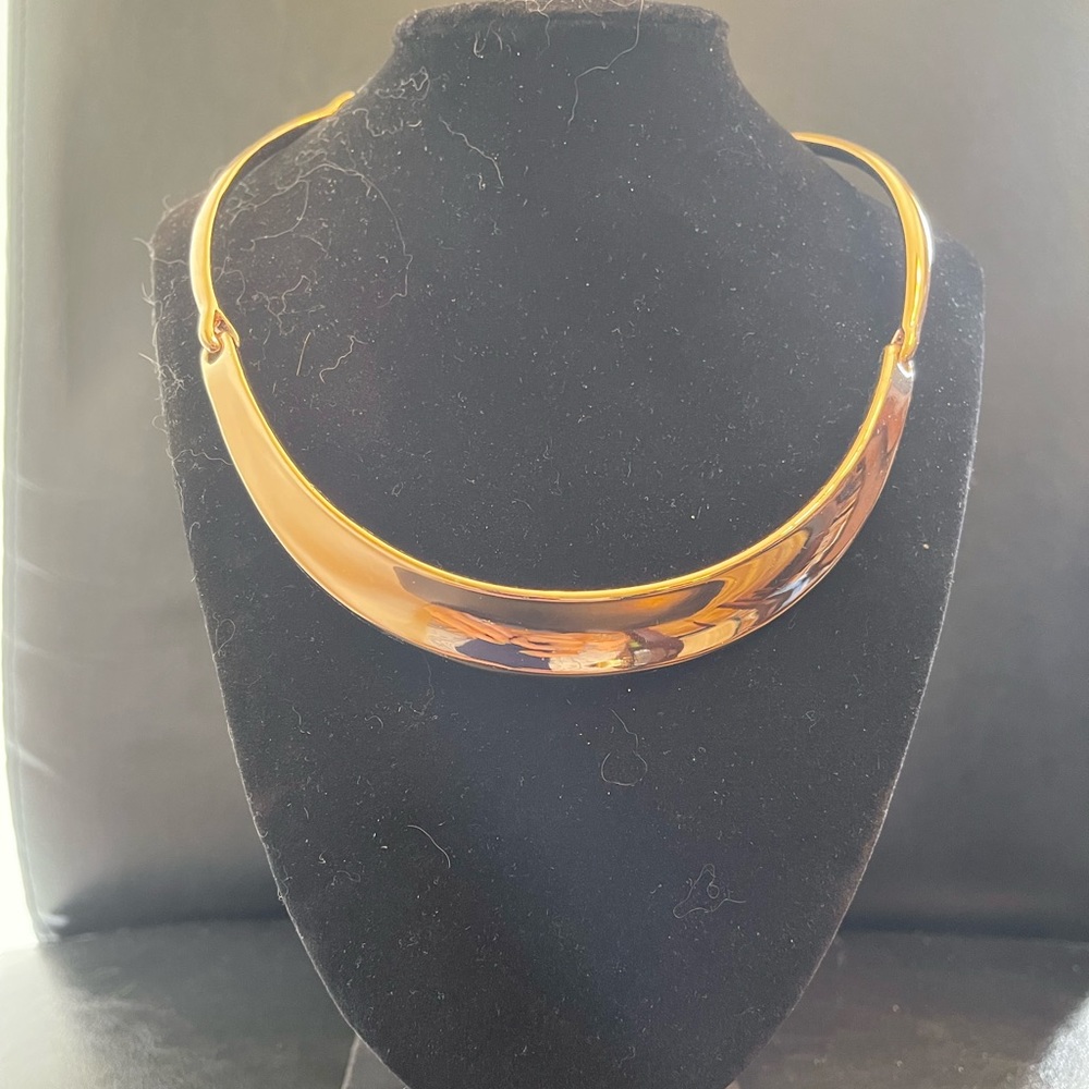 Rose gold articulated torque style choker no scratch marked China